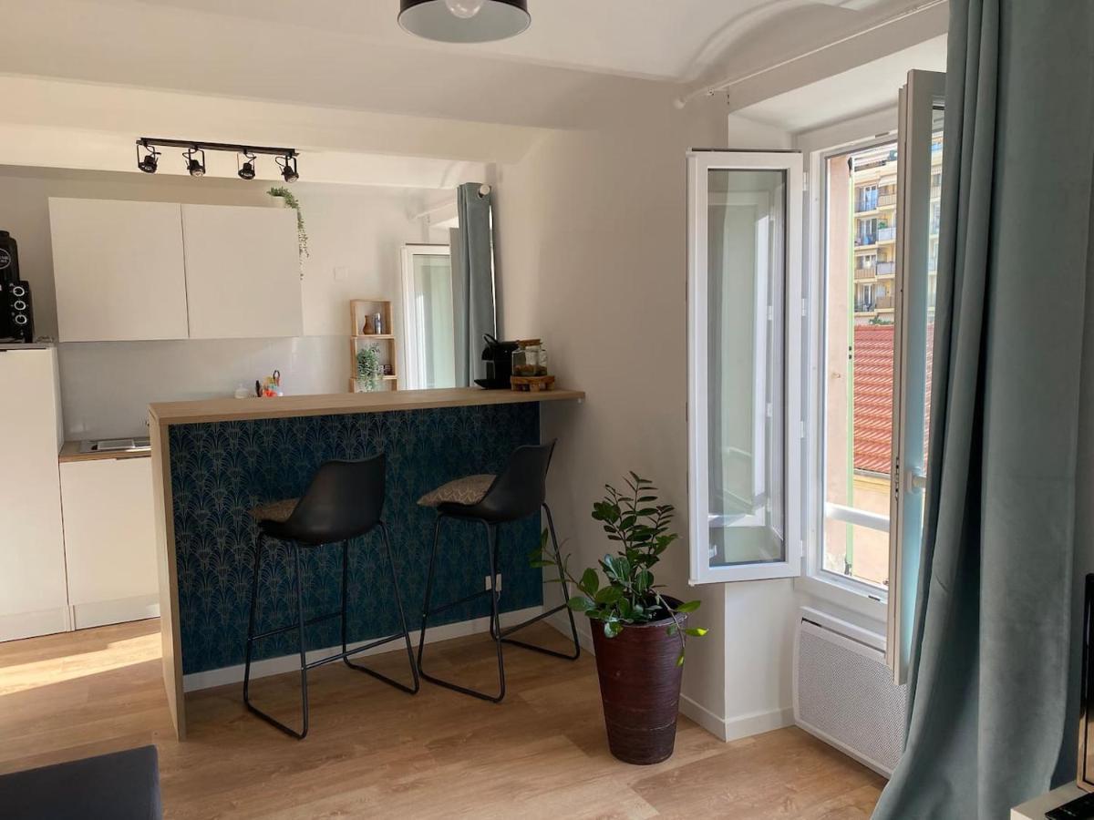 Appartement Studio Le Rocher, Menton Extérieur photo
